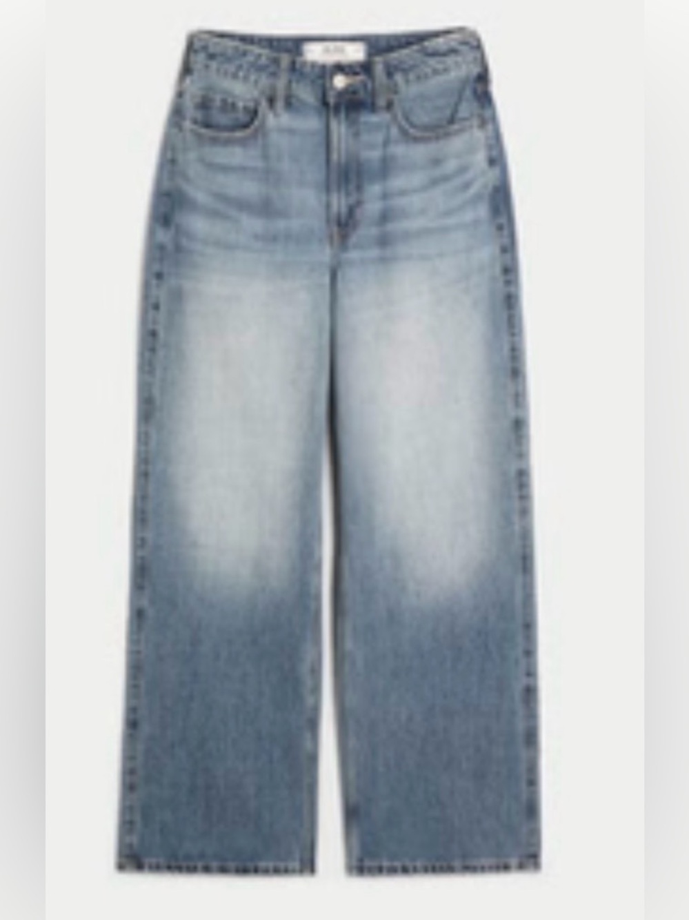 Hollister  	Women’s Ultra High-Rise Light Wash Baggy Jeans, Size 10 in Light